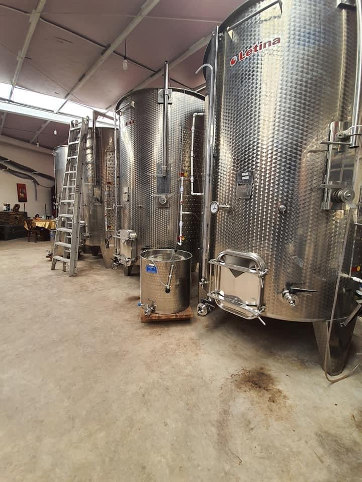 Experiencia 1: Recorrido + 1 vino